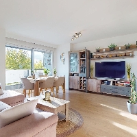 Piso en venta con garaje en Avenida La Gabia Madrid