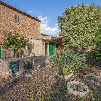Casa en venta a reformar con parcela Valle de Sóller