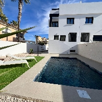 Villa en venta obra nueva 2 habitaciones en Benferri