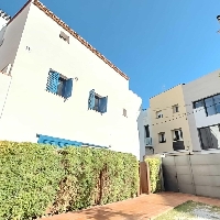 Casa en venta con jardín en el centro de Badalona 