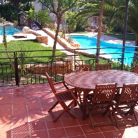 Bungalow en alquiler con garaje y piscina en Finestrat Bungalow en alquiler con garaje y piscina en Finestrat