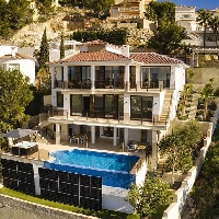 Villa clásica en venta con piscina y parcela Altea Hills Villa clásica en venta con piscina y parcela Altea Hills