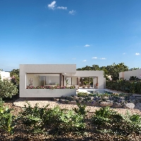 Magnifica villa de lujo en una sola planta con 3 dormitorios y piscina privada en el prestigioso Resort de Golf Las Colinas(Alicante)