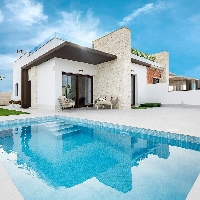 Villa pareada con 2 dormitorios y piscina privada en Golf Resort a la venta(Orihuela)