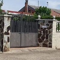 Chalet en venta con jardín en Cubillas de Santa María Chalet en venta con jardín en Cubillas de Santa María