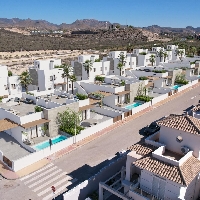 Villa pareada de 3 dormitorios con solarium a solo 950m de la playa en Puerto de Mazarrón