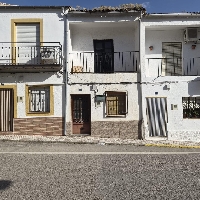 Casa en venta con tres dormitorios en Villacarrillo