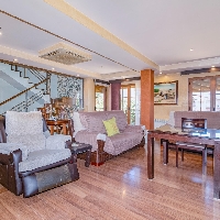 Casa en venta tres plantas y terraza El Zaidín Granada