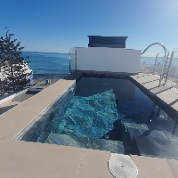 Ático llave en mano de 1 dormitorio con amplia terraza a 50m de la playa a la venta en Torreveija