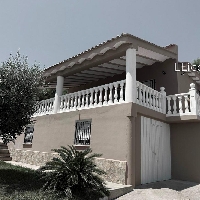 Chalet en venta con piscina en El Pinar Casinos Chalet en venta con piscina en El Pinar Casinos