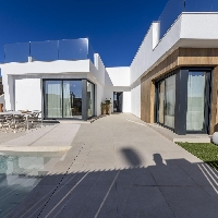 Villa de 3 dormitorios de nueva construcción con piscina privada en campo de golf(Murcia)