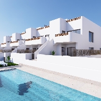 Bungalow de planta baja con jardín a la venta en Dolores