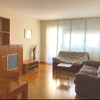 Piso en alquiler 3 habitaciones en El Sadar Pamplona