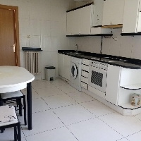 Piso barato en alquiler 3 dormitorios em Noain