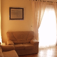 PISO EN URBANIZACION PRIVADA CON PISCINA PRIMERA LINEA