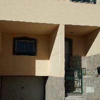 CHALET ADOSADO CON 4 DORMITORIOS