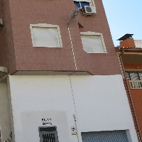 APARCAMIENTOS Y/O TRASTEROS.