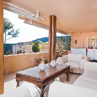 PLANTA BAJA DE LUJO EN BENDINAT CON JARDIN DE 800M2