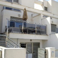 Adosado en Playa Oliva. También se permuta por piso en Madrid capital.