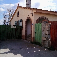 CASA Y PARCELA URBANA