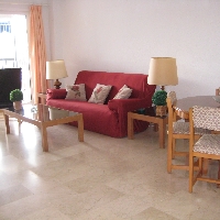 ALQUILO MODERNO APTO EN MORAIRA FRENTE AL MAR