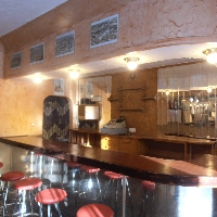 VENDO O ALQUILO BAR EN ALCALA DE HENARES