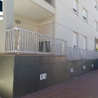 APARTAMENTO 2 HABITACIONES ,GARAJE Y PEQUEÑA PISCINA