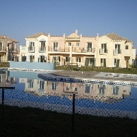 LUMINOSO DÚPLEX EN COSTA ESURI